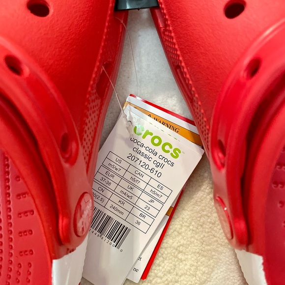 NWT Classic Coca-Cola X Crocs Clogs Red M5 W7 and M6 W8 & 3 Authentic Jibbitz - Picture 5 of 16